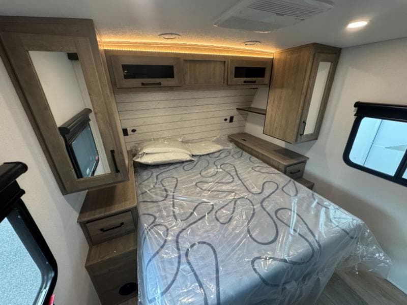 2026 Palomino 2026 Palomino SolAire - thumbnail 22