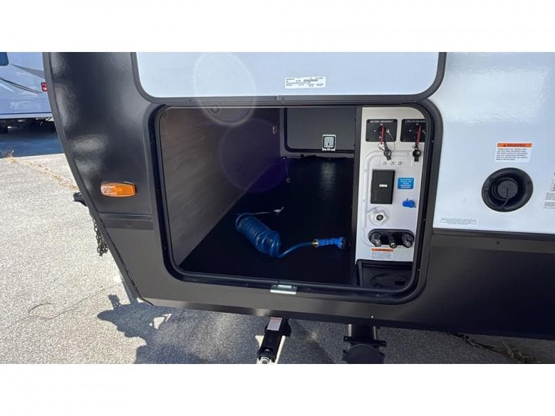 2026 Grand Design 2026 Grand Design Imagine - thumbnail 5