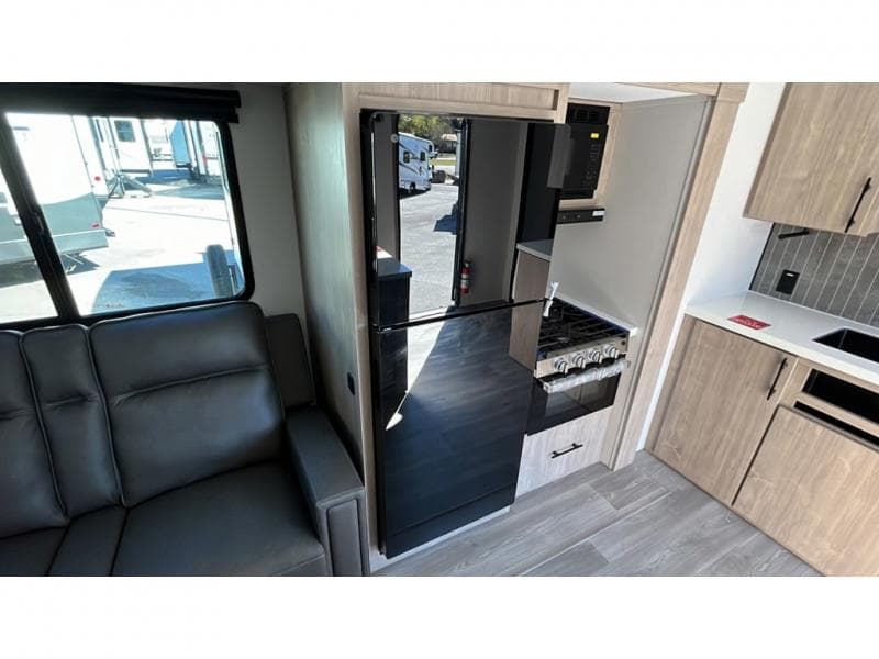 2026 Grand Design 2026 Grand Design Imagine - thumbnail 13