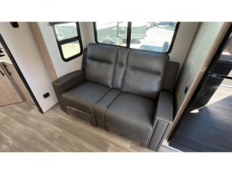 2026 Grand Design 2026 Grand Design Imagine - thumbnail 14