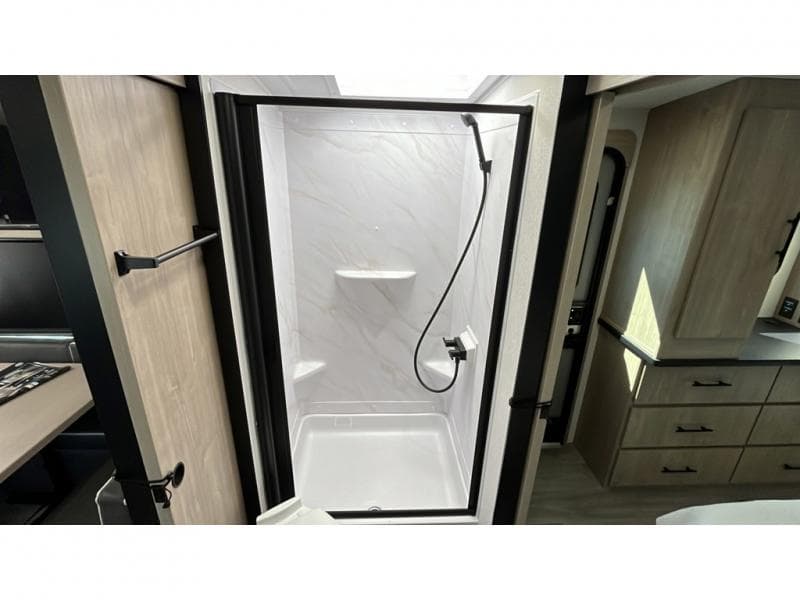 2026 Grand Design 2026 Grand Design Imagine - thumbnail 16