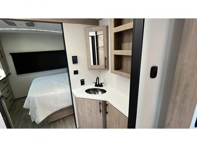 2026 Grand Design 2026 Grand Design Imagine - thumbnail 18