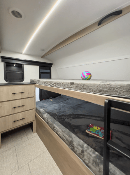 2026 Grand Design 2026 Grand Design Imagine - thumbnail 24