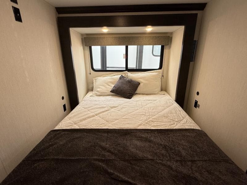 2026 Forest River 2026 Forest River Sabre - thumbnail 23