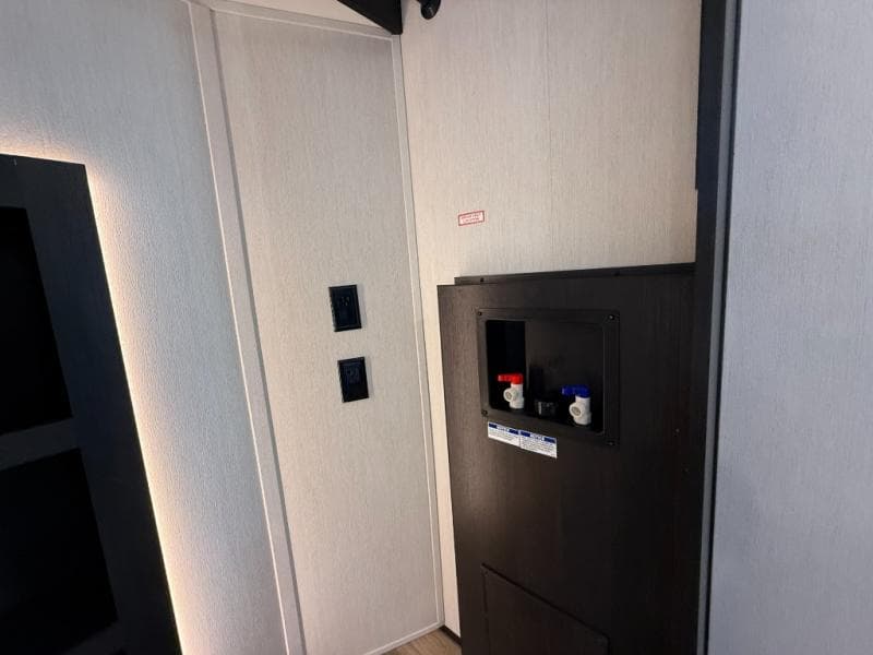 2026 Forest River 2026 Forest River Sabre - thumbnail 37