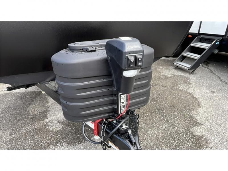 2025 Grand Design 2025 Grand Design Imagine XLS - thumbnail 4