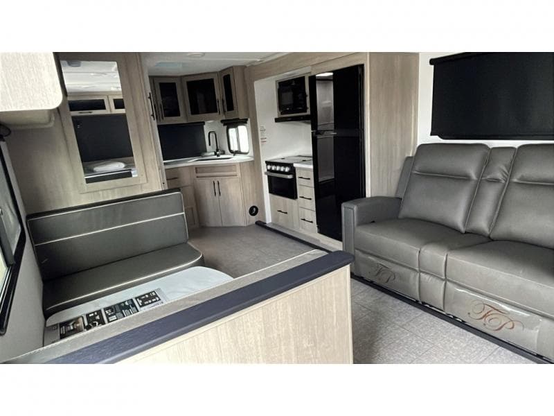 2025 Grand Design 2025 Grand Design Imagine XLS - thumbnail 12