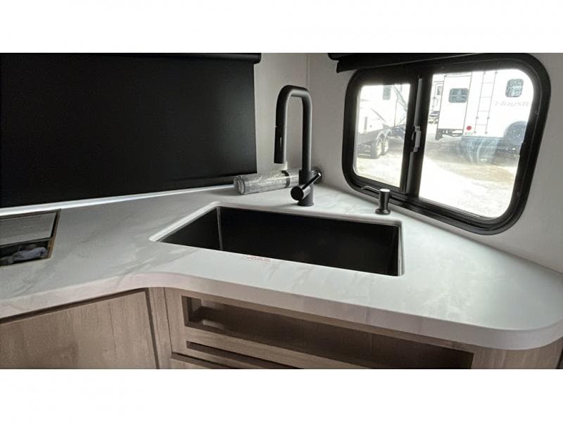 2025 Grand Design 2025 Grand Design Imagine XLS - thumbnail 15