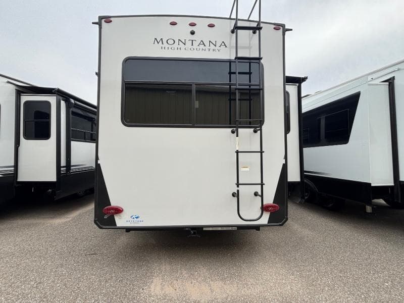 2025 Keystone RV 2025 Keystone RV Montana High Country - thumbnail 5