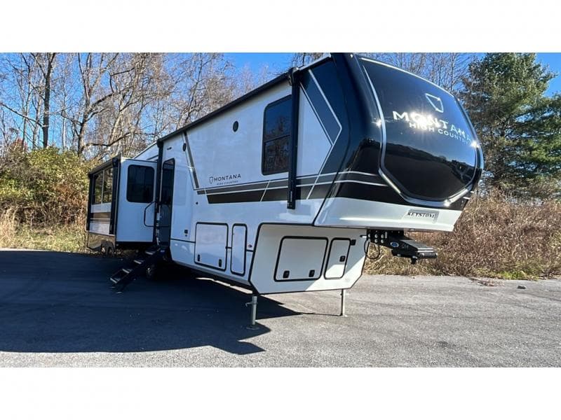 2026 Keystone RV Montana High Country 331RL