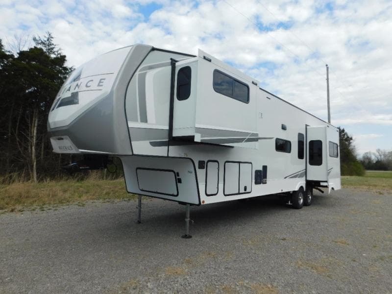 2025 Alliance RV 2025 Alliance RV Avenue - thumbnail 5