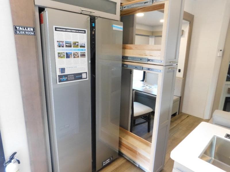 2025 Alliance RV 2025 Alliance RV Avenue - thumbnail 24