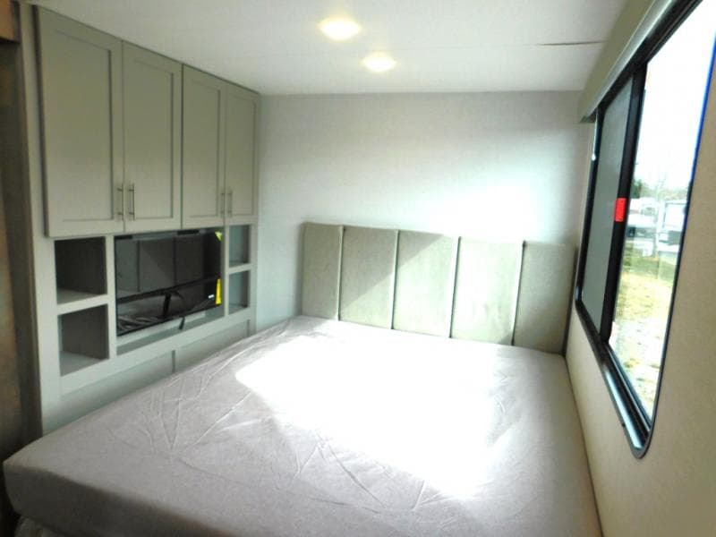 2025 Alliance RV 2025 Alliance RV Avenue - thumbnail 26