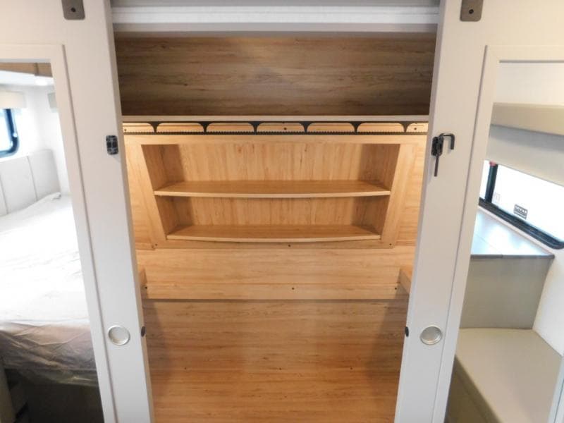 2025 Alliance RV 2025 Alliance RV Avenue - thumbnail 32