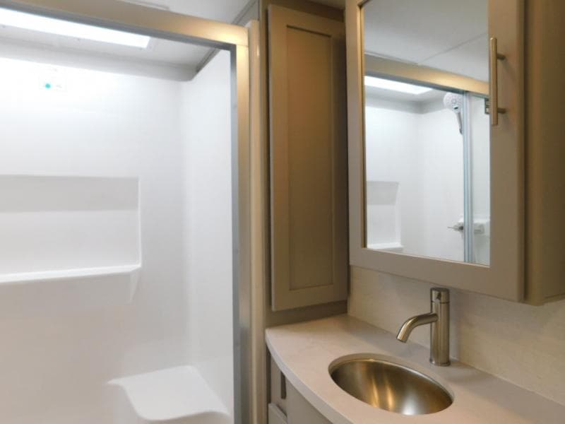 2025 Alliance RV 2025 Alliance RV Avenue - thumbnail 39