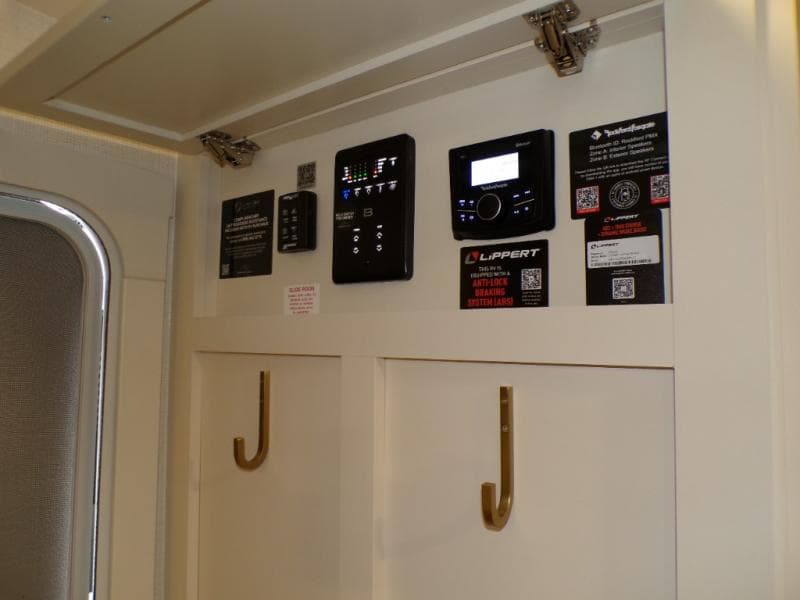 2026 Brinkley RV 2026 Brinkley RV Model I - thumbnail 12