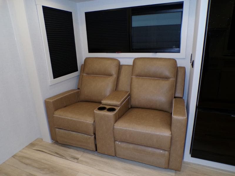 2026 Brinkley RV 2026 Brinkley RV Model I - thumbnail 13