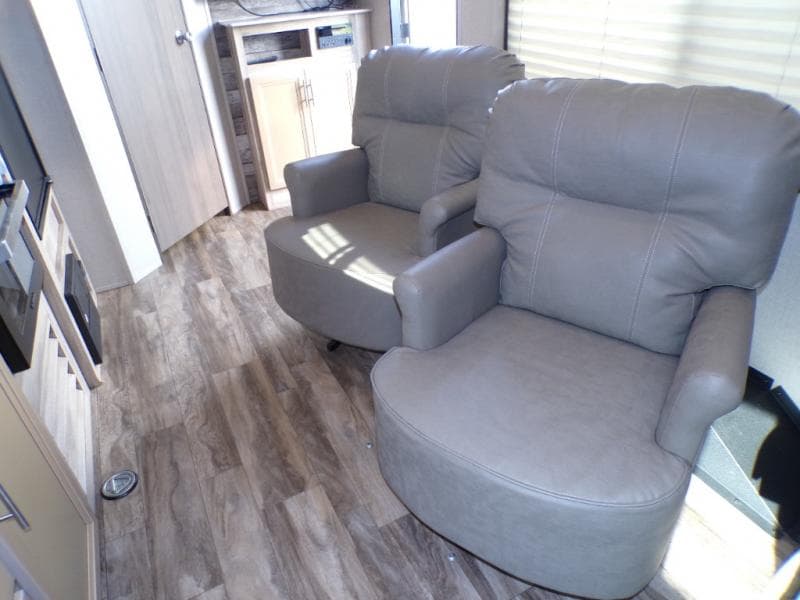 2021 Coachmen 2021 Coachmen Catalina Trail Blazer - thumbnail 24