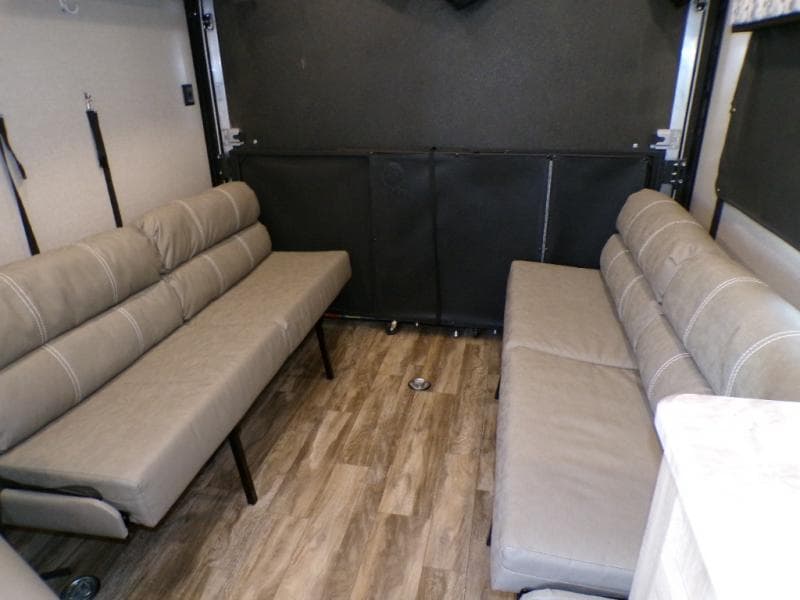 2021 Coachmen 2021 Coachmen Catalina Trail Blazer - thumbnail 33
