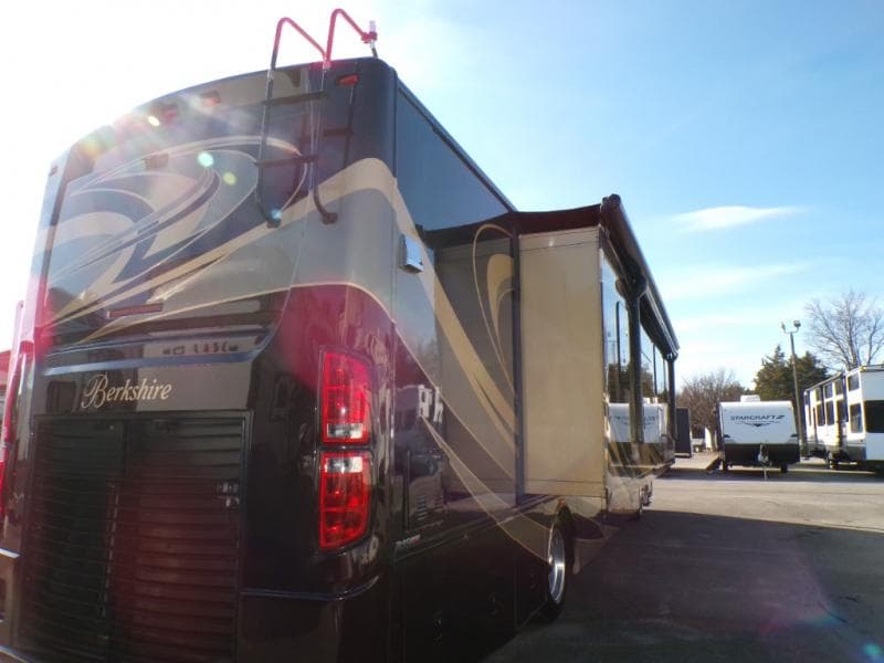 2016 Forest River 2016 Forest River Berkshire - thumbnail 6