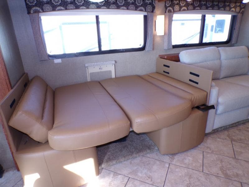 2016 Forest River 2016 Forest River Berkshire - thumbnail 32