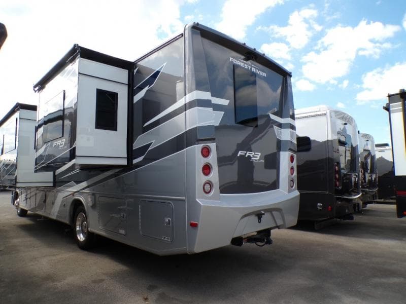 2026 Forest River 2026 Forest River FR3 - thumbnail 4