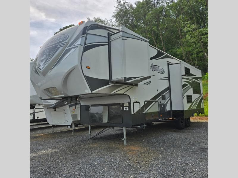 2019 Eclipse 2019 Eclipse Attitude - thumbnail 3