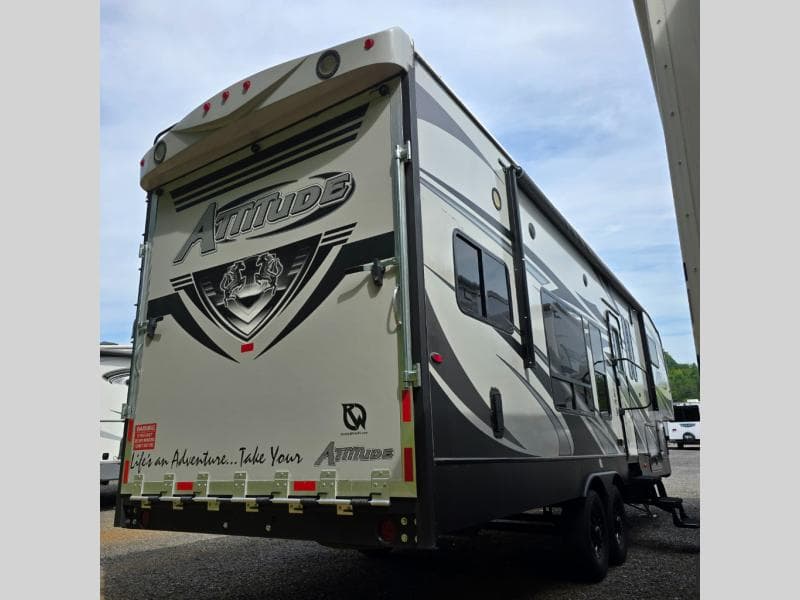 2019 Eclipse 2019 Eclipse Attitude - thumbnail 5