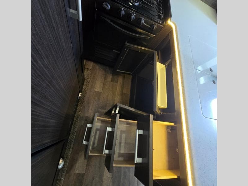 2019 Eclipse 2019 Eclipse Attitude - thumbnail 13