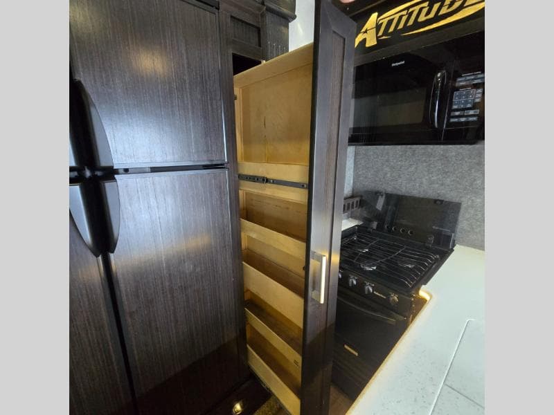 2019 Eclipse 2019 Eclipse Attitude - thumbnail 15