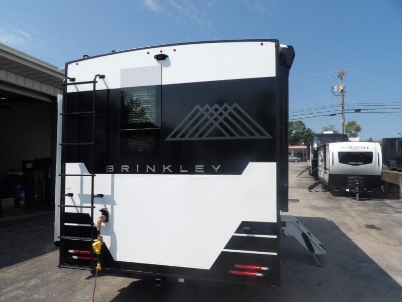 2026 Brinkley RV 2026 Brinkley RV Model I - thumbnail 4