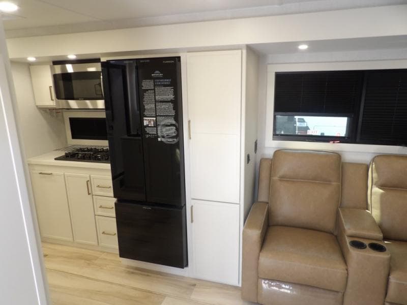 2026 Brinkley RV 2026 Brinkley RV Model I - thumbnail 5