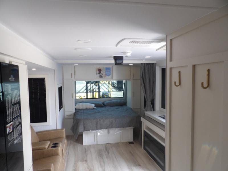 2026 Brinkley RV 2026 Brinkley RV Model I - thumbnail 10