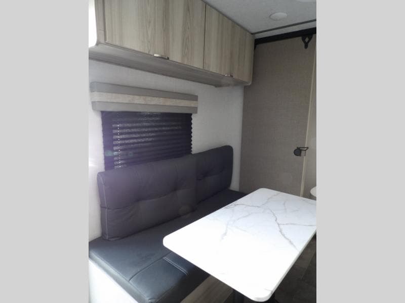 2025 Forest River 2025 Forest River Wildwood FSX - thumbnail 8