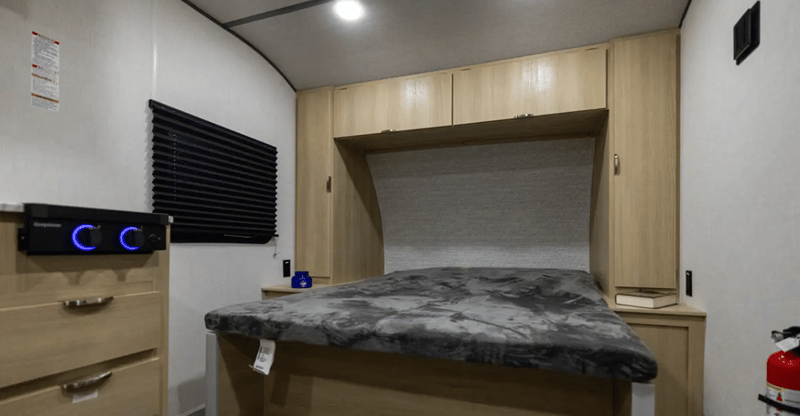 2025 Forest River 2025 Forest River Wildwood FSX - thumbnail 21