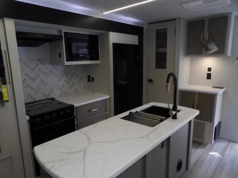 2026 Forest River 2026 Forest River Wildwood Heritage Glen - thumbnail 7