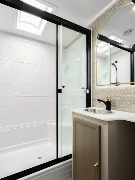 2026 Forest River 2026 Forest River Wildwood Heritage Glen - thumbnail 18