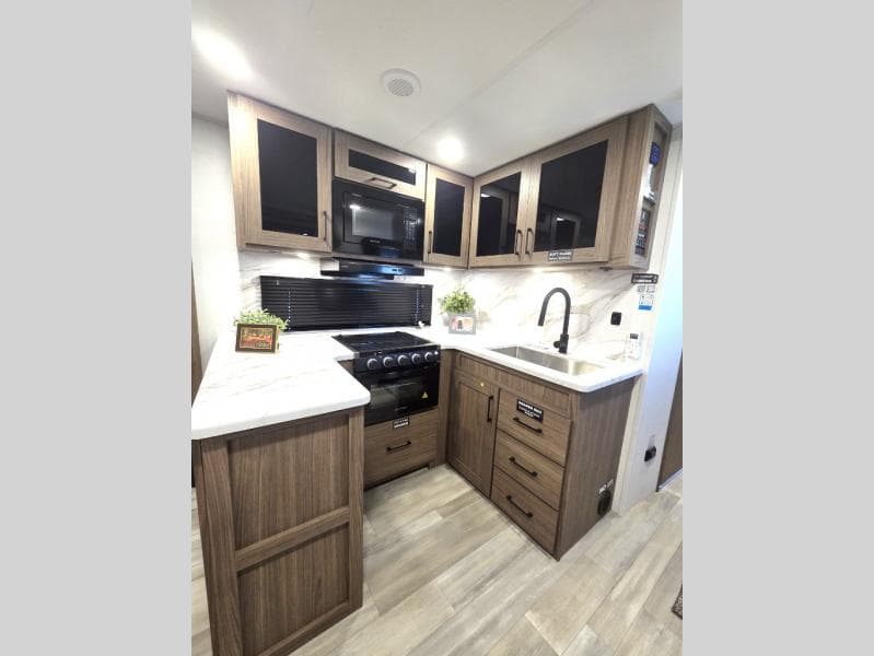 2025 Alliance RV 2025 Alliance RV Delta - thumbnail 8