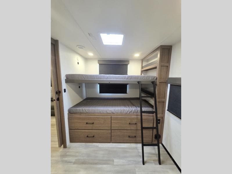 2025 Alliance RV 2025 Alliance RV Delta - thumbnail 11