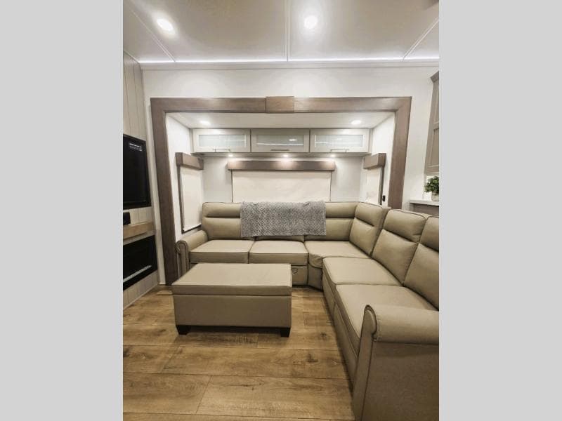 2026 Alliance RV 2026 Alliance RV Paradigm - thumbnail 10