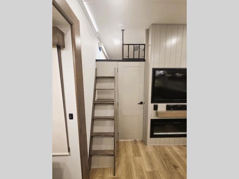 2026 Alliance RV 2026 Alliance RV Paradigm - thumbnail 15