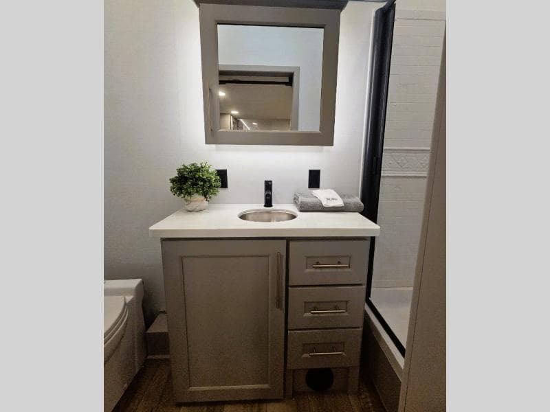 2026 Alliance RV 2026 Alliance RV Paradigm - thumbnail 24