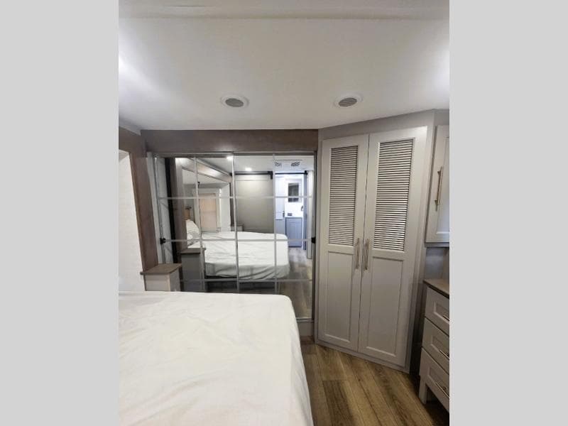 2026 Alliance RV 2026 Alliance RV Paradigm - thumbnail 32