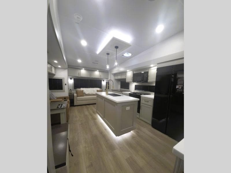 2026 Brinkley RV 2026 Brinkley RV Model Z - thumbnail 6