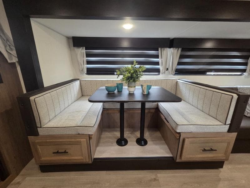 2025 Forest River 2025 Forest River Cherokee Grey Wolf - thumbnail 11