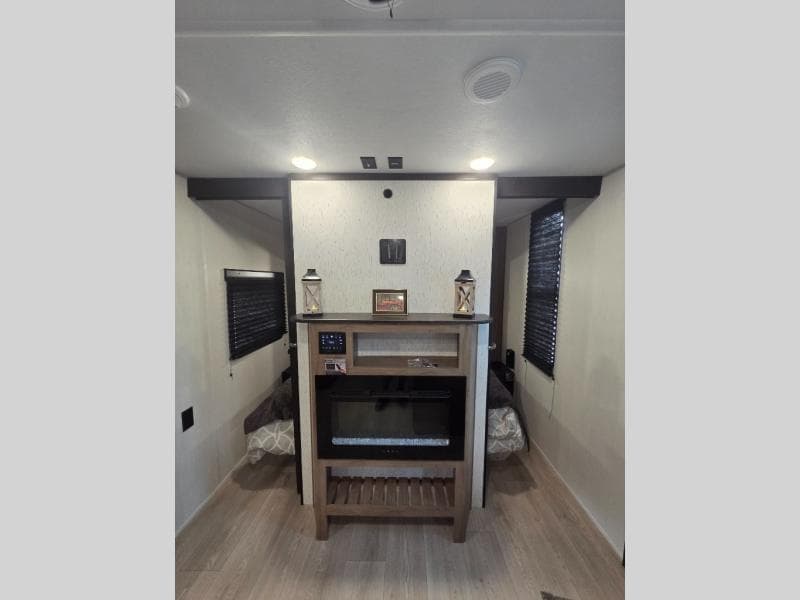 2025 Forest River 2025 Forest River Cherokee Grey Wolf - thumbnail 14