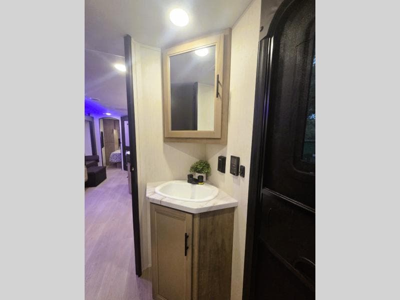 2026 Forest River 2026 Forest River Cherokee Grey Wolf - thumbnail 13