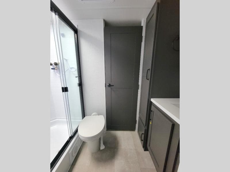 2025 Forest River 2025 Forest River Rockwood Ultra Lite - thumbnail 13