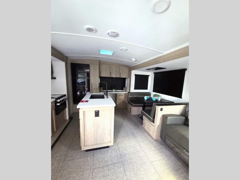 2025 Grand Design 2025 Grand Design Imagine - thumbnail 6