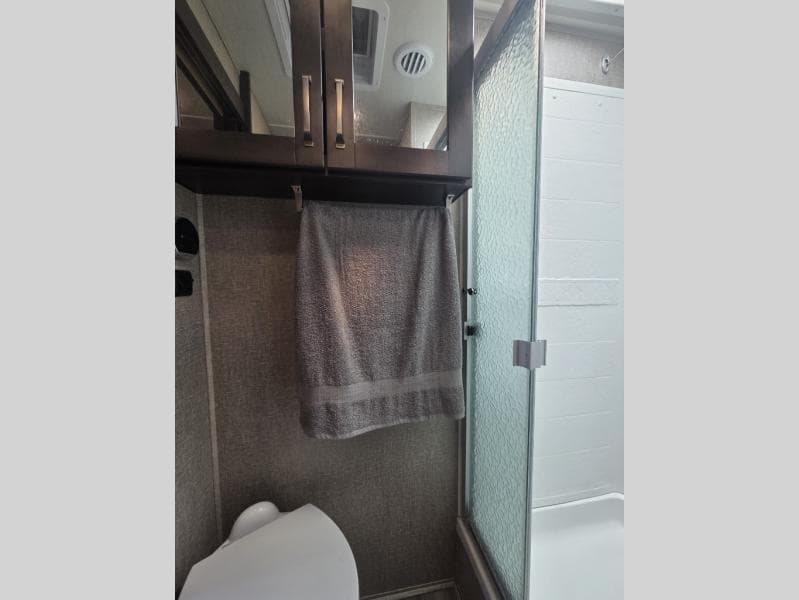 2022 Grand Design 2022 Grand Design Reflection - thumbnail 17